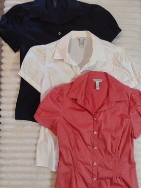 Trio Of Banana Republic Women M SS Button-Down Shirts Workwear Black White Coral